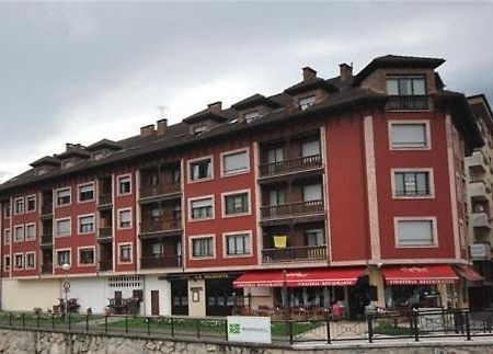Pension Paseo Real Onís Dış mekan fotoğraf